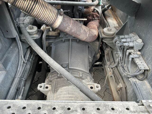 Standard-SZM Terberg YT 182 / Cummins / Allison / 2008 / Terminal Tr...