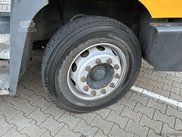 Standard-SZM Terberg YT 182 / Cummins / Allison / 2008 / Terminal Tr...