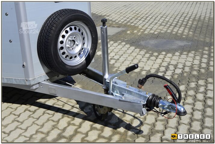 At taşıma römorku Humbaur Xanthos 2400