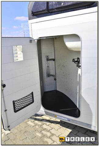 At taşıma römorku Humbaur Xanthos 2400