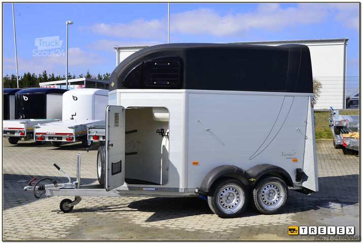 At taşıma römorku Humbaur Xanthos 2400