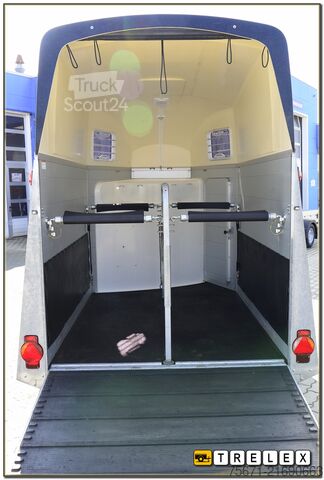 At taşıma römorku Humbaur Xanthos 2400