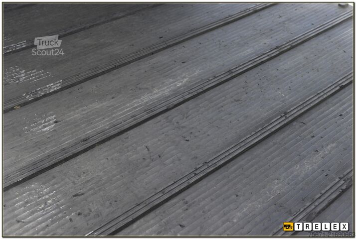 At taşıma römorku Humbaur Xanthos 2400