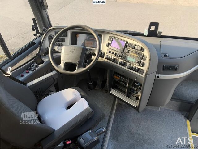 Autokar Volvo 9700S – 59 + 1 miejsc OBEJRZYJ WIDEO Volvo 9700S Coach – 59 + 1 Seats WATCH VIDEO