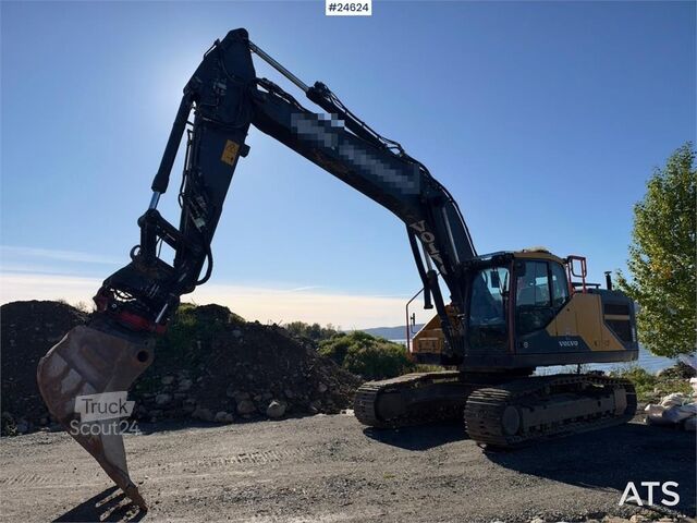 Excavator pe șenile Volvo EC250EL Excavator with GPS, Tiltrotator and 2 Buck