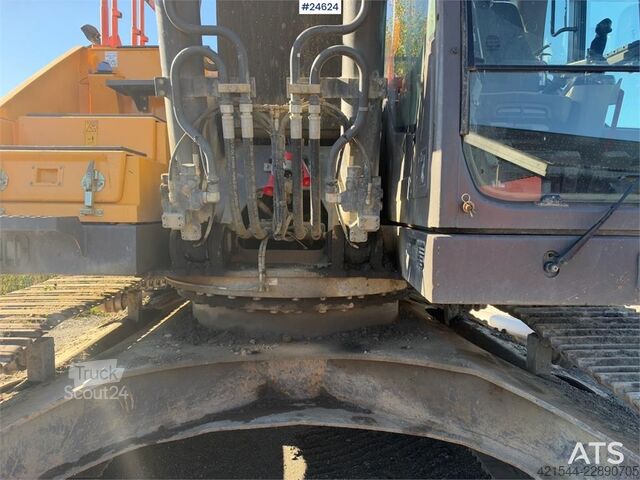Excavator pe șenile Volvo EC250EL Excavator with GPS, Tiltrotator and 2 Buck