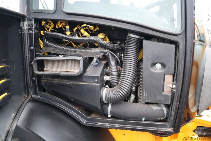 Nakladalnik JCB TM220 T4 A | QUICK COUPLER | RIDE CONTROL