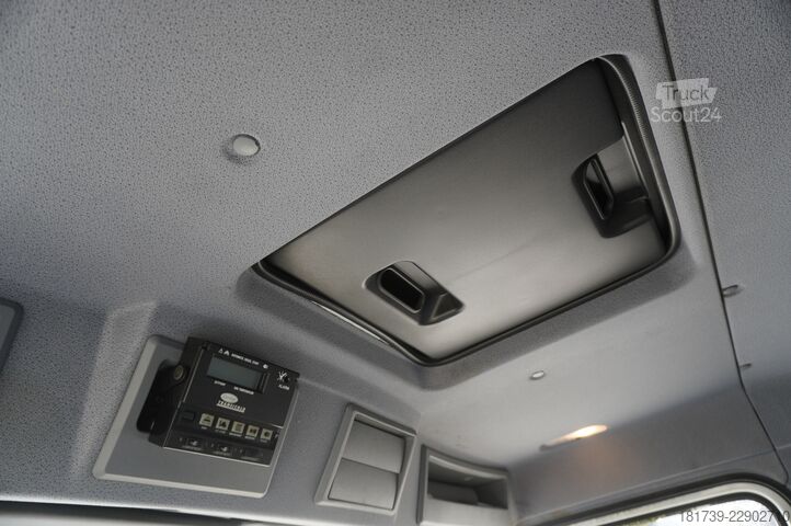  Mercedes-Benz Atego 1323 / Cazaux 17 EPAL refrigerator