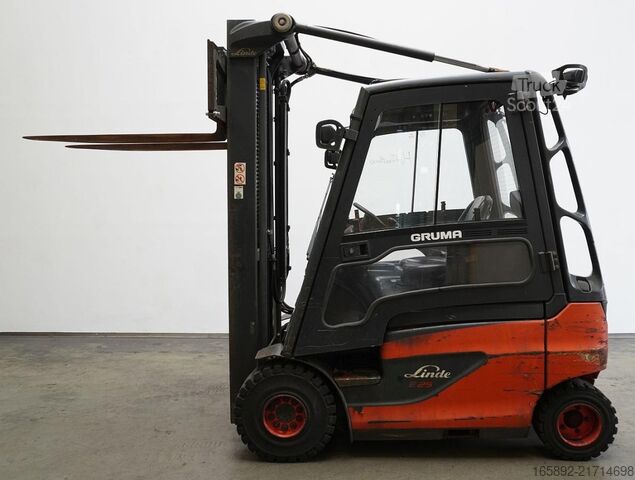 Gaffeltruck Linde E 25 387