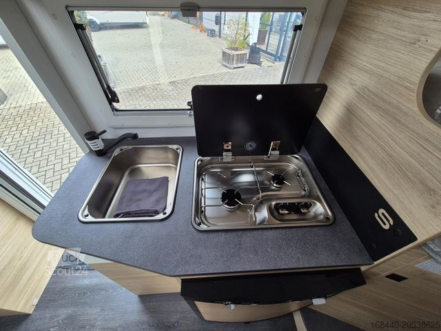 Polointegrovaný karavan CHAUSSON Teilintegriert S697 Automatik/Solar/Lithium