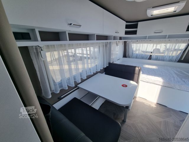 Caravane DETHLEFFS c-go 495 QSK Abverkauf Ausstellungswagen