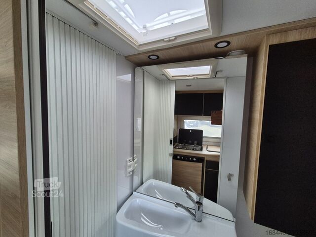 Half-integraal camper CHAUSSON Teilintegriert S Sport Line S697 Arctic/Zubehör