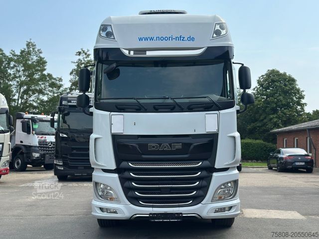 Standart çekici ünitesi DAF XF530 FT SSC ACC LDWS Standklima 2 Tank Retarder