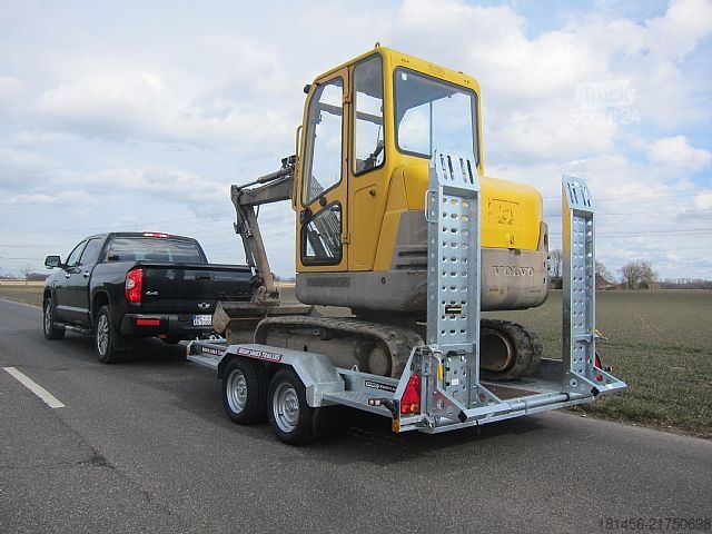 Lowbed construction machinery Brian James Trailers Digger Plant 3500kg 2840kg Nutzlast sofort