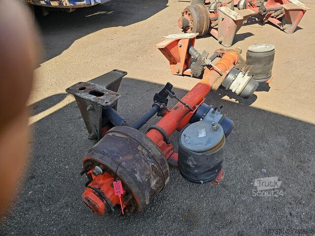 Os SMB TRAILER AXLE SINGLE TIRE DRUM. MISSING ONE HUBE.