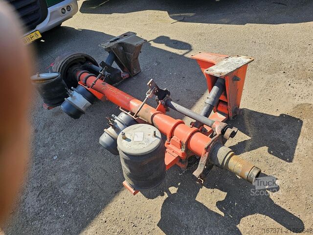 Os SMB TRAILER AXLE SINGLE TIRE DRUM. MISSING ONE HUBE.