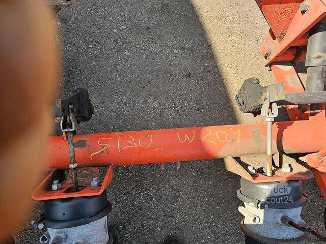Os SMB TRAILER AXLE SINGLE TIRE DRUM. MISSING ONE HUBE.