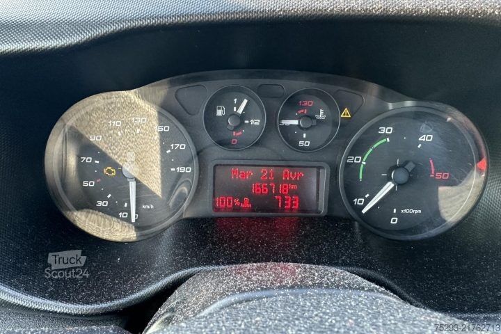 Kroghejselastbil Iveco 70C17 Kommunal + Schneepflug / Swiss-Vehicle