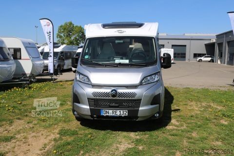 Polointegrovaný karavan Carado VAN V337 Pro+