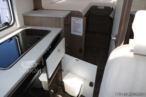 Polointegrovaný karavan Carado VAN V337 Pro+