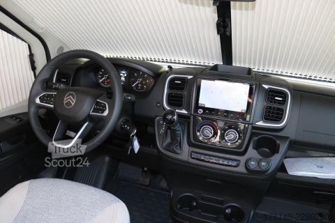 Polointegrovaný karavan Carado VAN V337 Pro+