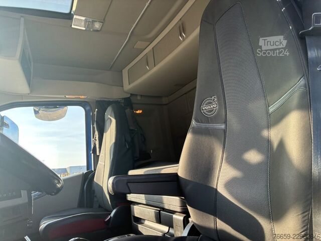 Tracteur routier standard VOLVO FH 500 gru+cassone fisso