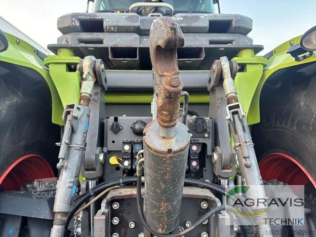 Traktor Claas XERION 4500 TRAC VC