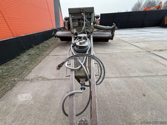 Fejemaskine  SCHÖRLING P17FV BROOM / BLOWER / 3053 HOURS