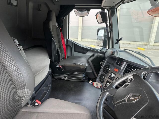 Standard dragbil Renault T480