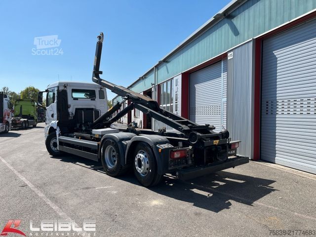 Roll-off tipper truck MAN TGS 26.470 6x2-4BL*Hyva Haken*149 TKM*Kamera*