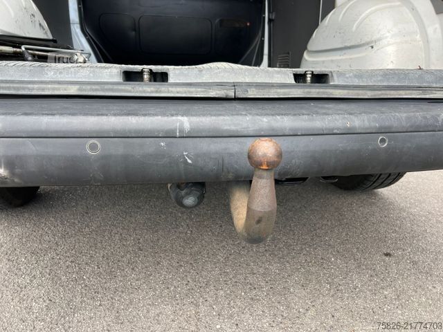 Bestelwagen VOLKSWAGEN T5 Transporter*1.Hand*Klima*PDC*AHK*S-Heft*