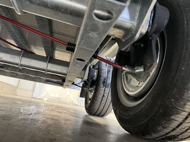 Prepravníky strojov a prívesy na bagre Hulco Terrax-2 3500.344x165 Maschinentransporter