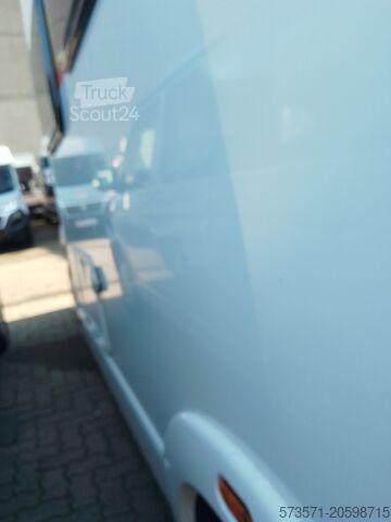 Autocaravană semi-integrată Fiat Ducato Carasuite 650 MF Teilintegriert | Voll ausgestattet