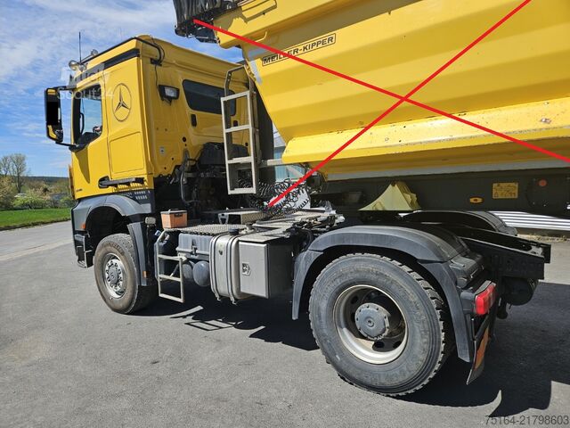 Standardni vlačilec Mercedes-Benz Arocs 2048 AS 4x4