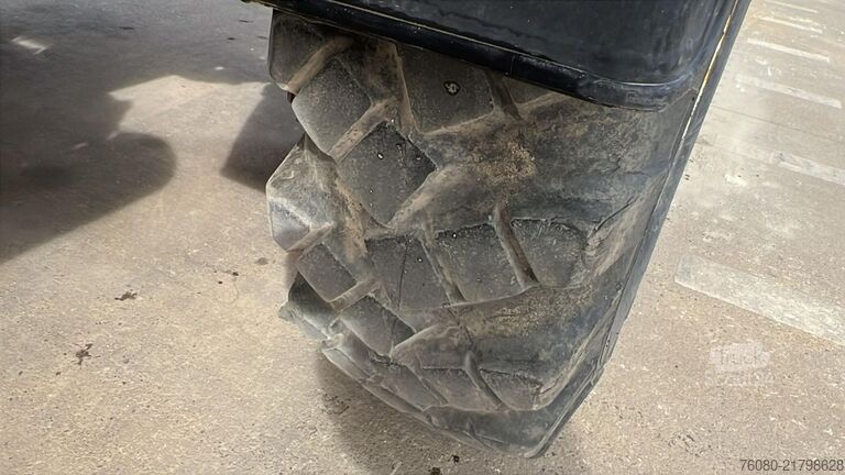 قلابة ذات 3 اتجاهات Mercedes-Benz SK 1317 (4X4 / LAMES / AUXILAIRY / HELPER / MAN...