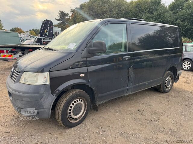 Volkswagen Transporter **CHŁODNIA – USZKODZONY SILNIK** VW Transporter **FRIGO-ENGINE BROKEN**