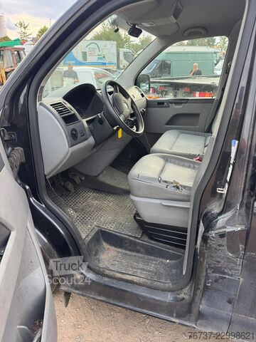 Volkswagen Transporter **CHŁODNIA – USZKODZONY SILNIK** VW Transporter **FRIGO-ENGINE BROKEN**
