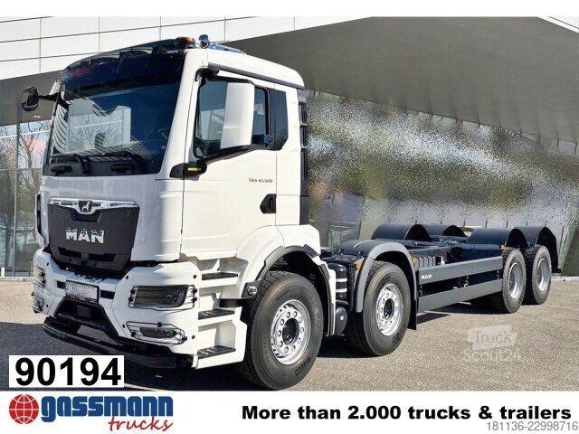 Châssis de camion MAN TGS 41.520 8x4 BB CH, Nebenantrieb oben
