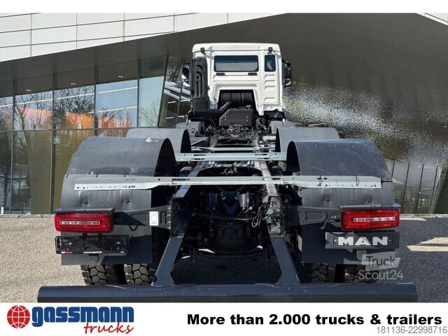 Châssis de camion MAN TGS 41.520 8x4 BB CH, Nebenantrieb oben
