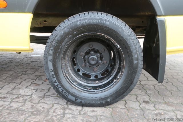 Brandweerwagen MERCEDES-BENZ Sprinter II 519 CDI 4X4/RTW/Klima/Kamera/FN: A61