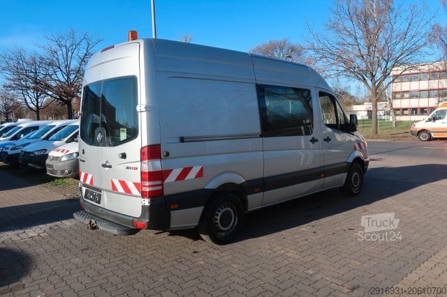 Kombi z visokim stropom MERCEDES-BENZ Sprinter II Kasten 313 CDI/Klima/AHK/FN: 195