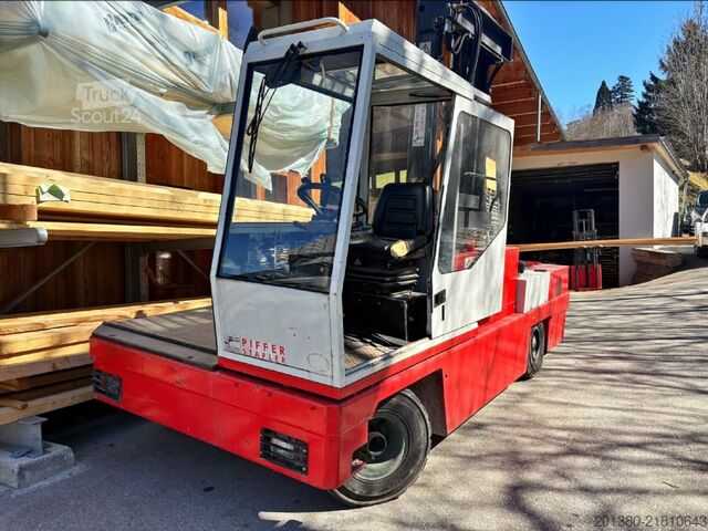 Side loader forklift B-P Battioni e Pagani HT4KU