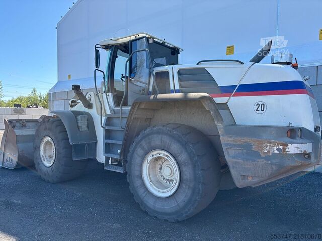 Kolový nakladač Liebherr L 566