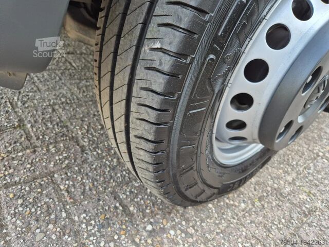Automobilový transportér Volkswagen Crafter 2.0TDI BE Combi/ Autotransporter 10m mi...