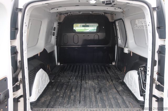 Ploščati dostavnik MERCEDES-BENZ Citan 109CDI extralang 1.Hand / AHK/Klima/FN:192