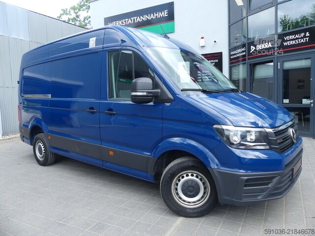 Slēgtais furgons Volkswagen Crafter Kasten 35 MittellangHoch 4Moti AHK/KAM/CARPLAY