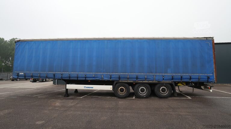 Presenninger, der kan skubbes Krone 3 axle curtainside trailer