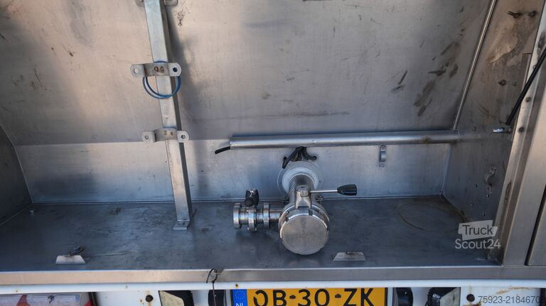 Food tanker Van Hool 3 axle food tank trailer 33.300ltr