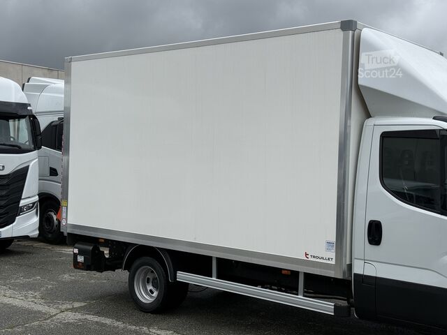 Fourgon tôlé Iveco daily 35-160