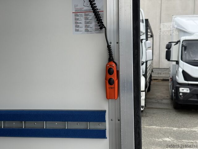 Fourgon tôlé Iveco daily 35-160